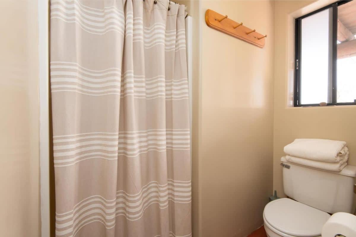Renovated Lodge - Room 2 With Pool Access Joshua Tree Bagian luar foto