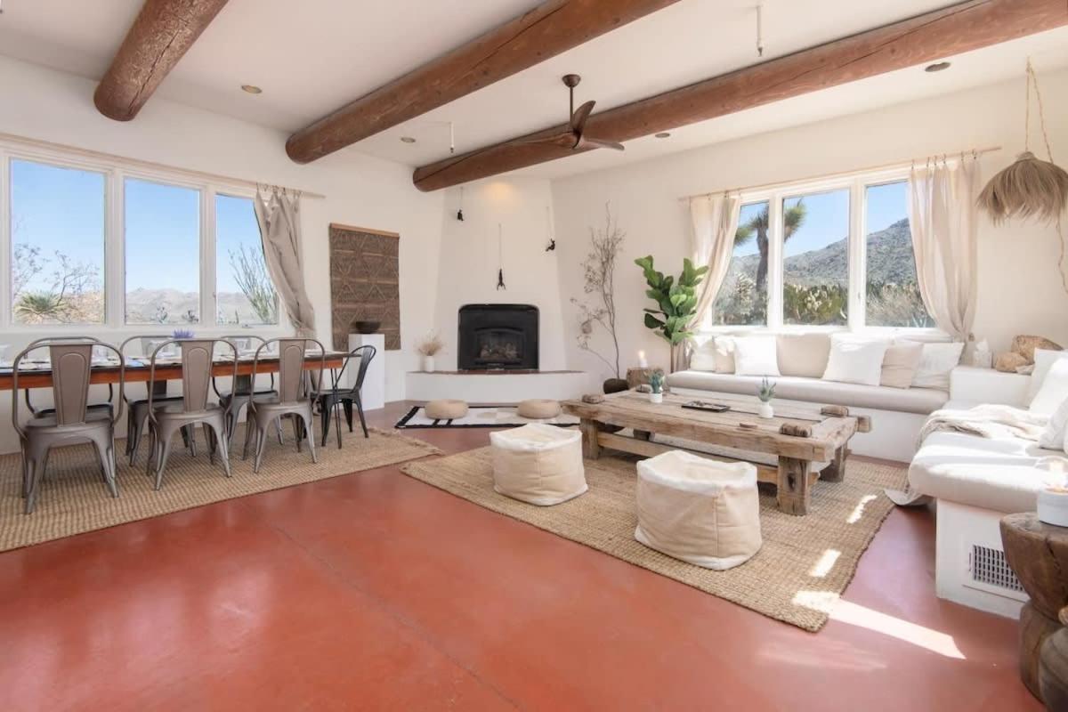 Renovated Lodge - Room 2 With Pool Access Joshua Tree Bagian luar foto