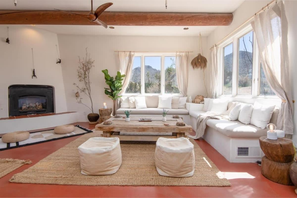 Renovated Lodge - Room 2 With Pool Access Joshua Tree Bagian luar foto